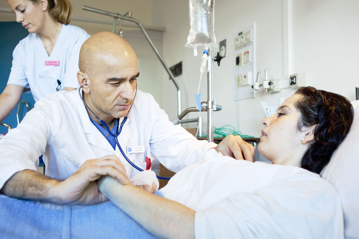 Downloadable photo to illustrate prudent antibiotic use in the hospitals 2